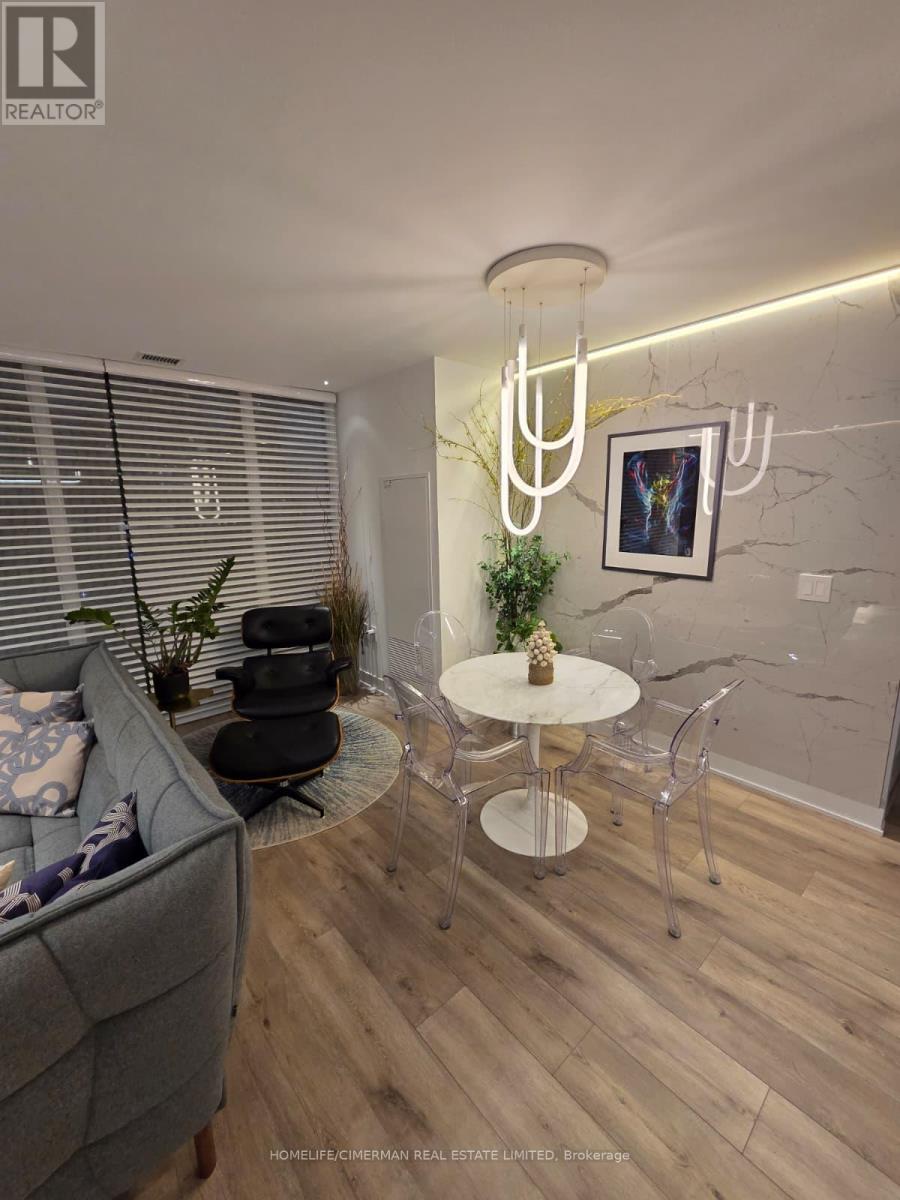 #1602 575 BLOOR STREET E - 6