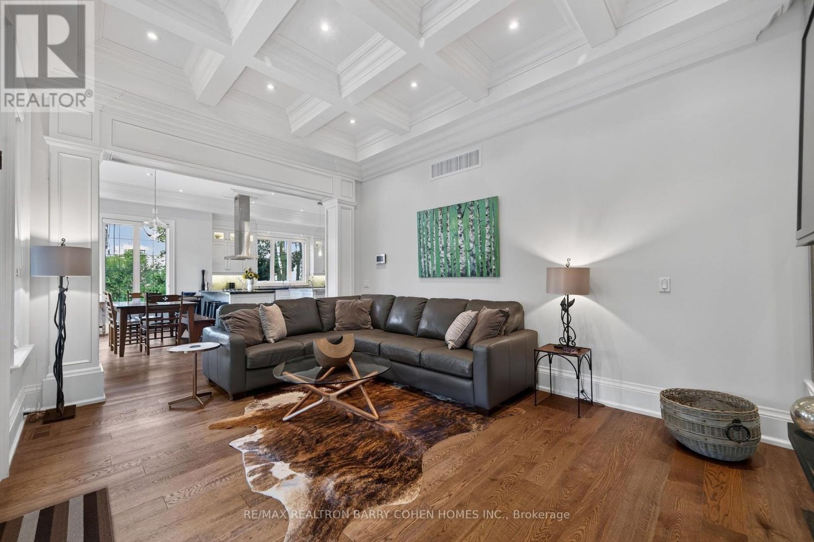 100 MUNRO BOULEVARD - 13