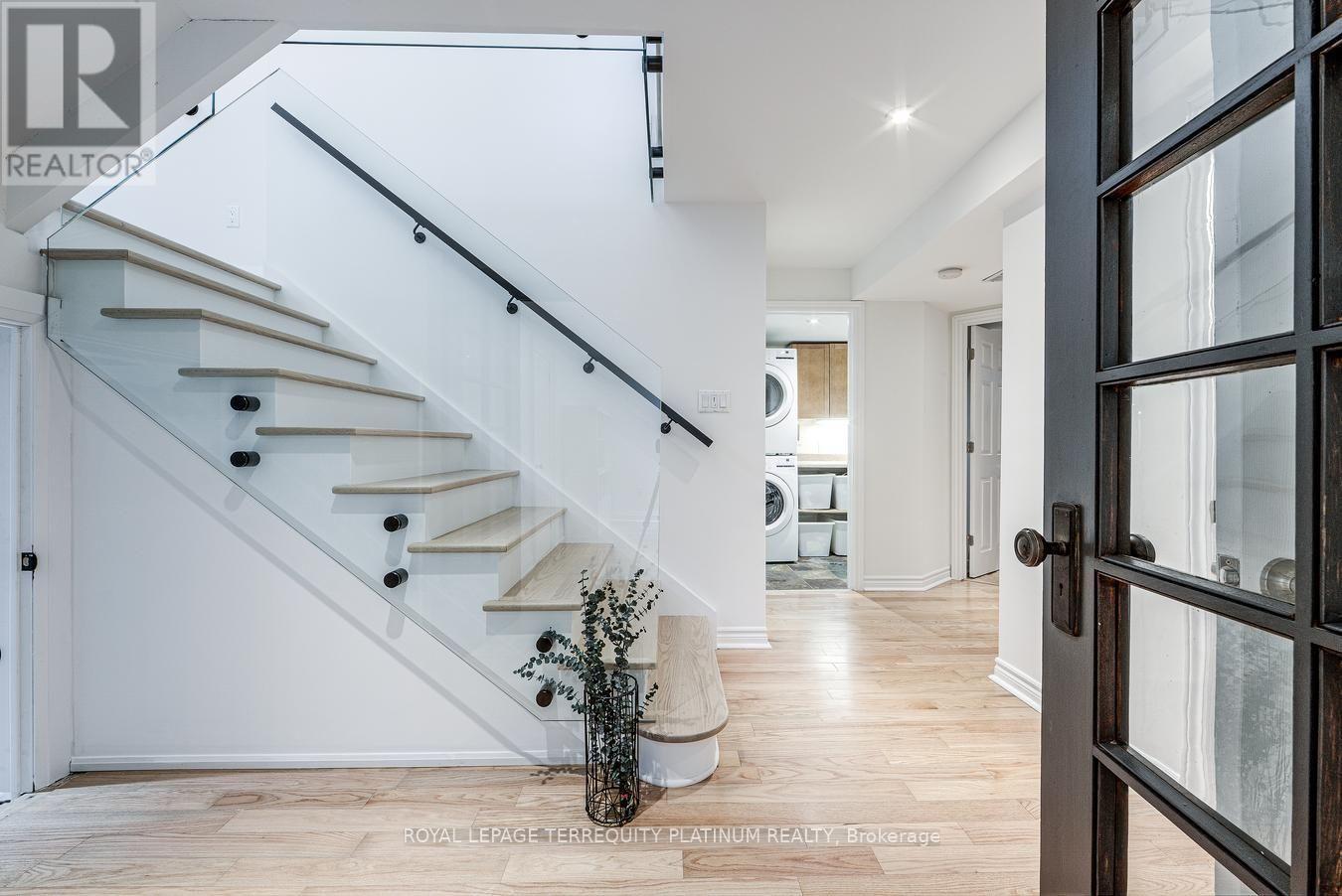204 ELLERSLIE AVENUE - 22