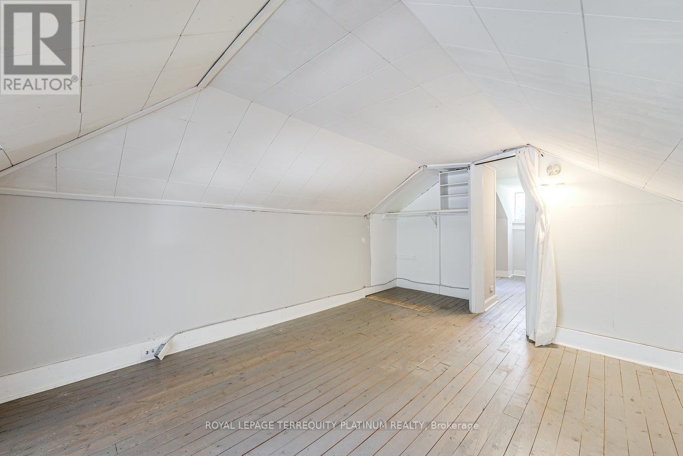 204 ELLERSLIE AVENUE - 35