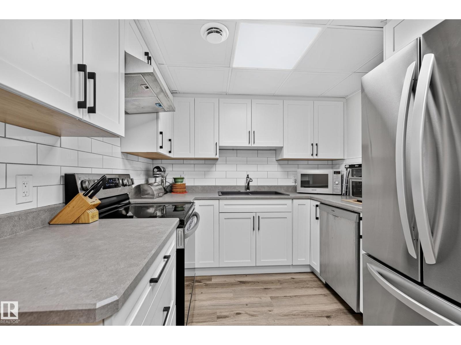 11555 136 Street NW - 46