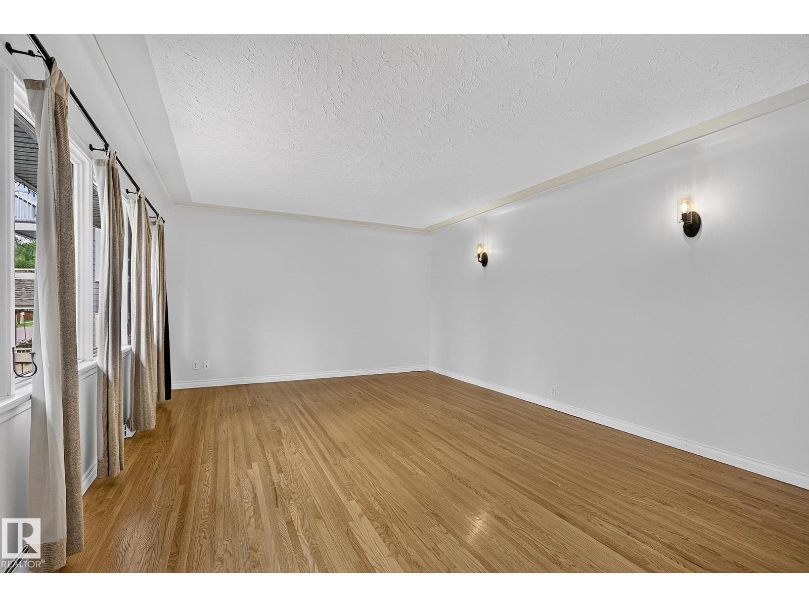 11555 136 Street NW - Image 6