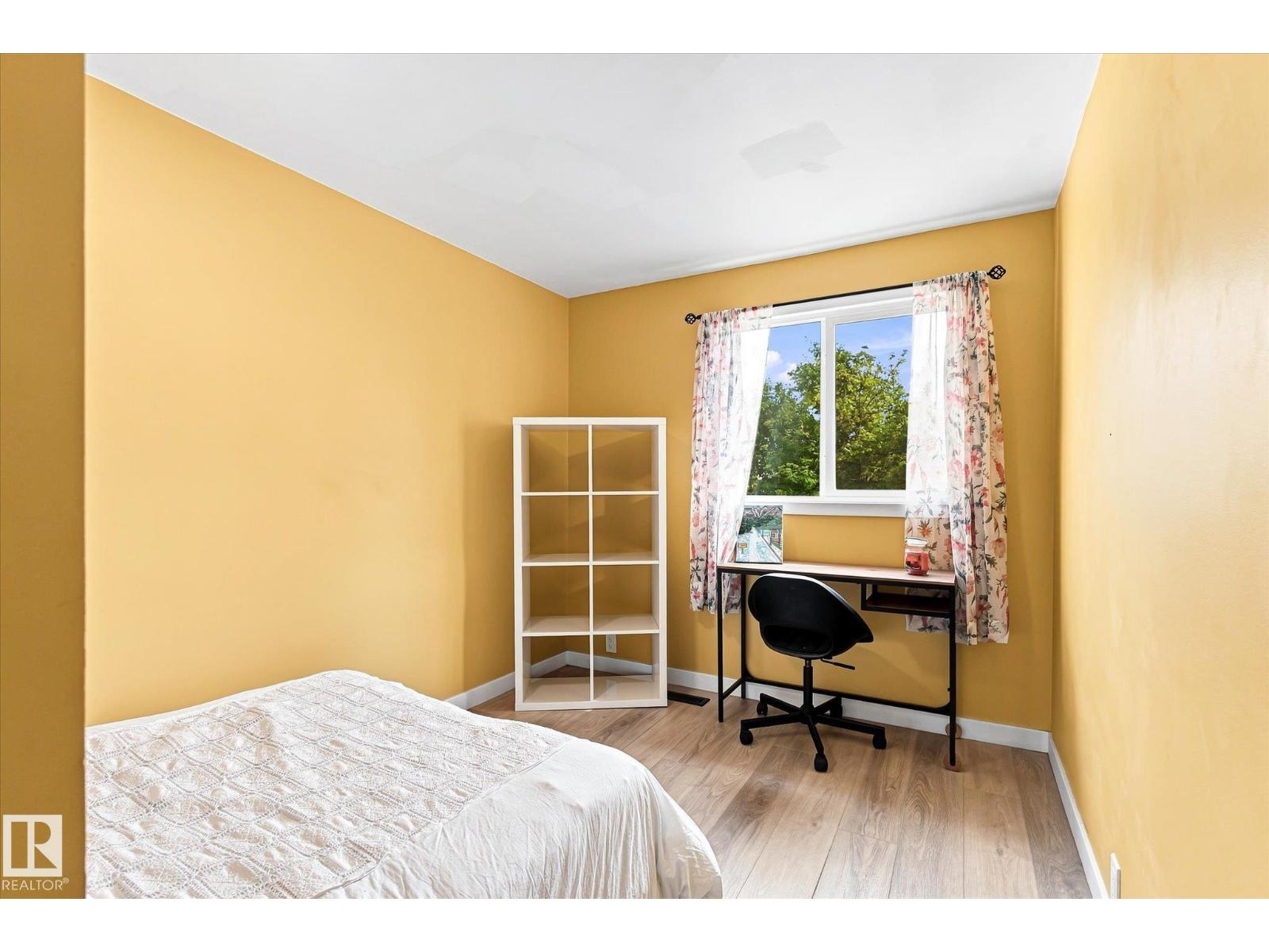 51 BIRCH DR - 22