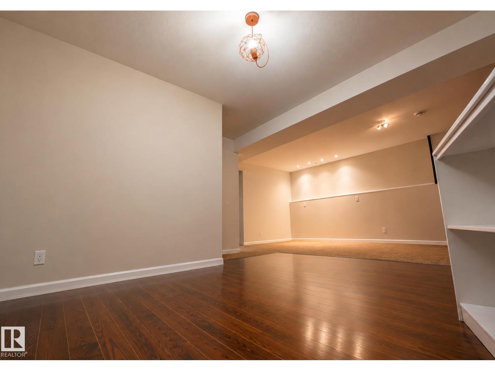 4 SPRUCE MEADOW LN - 14