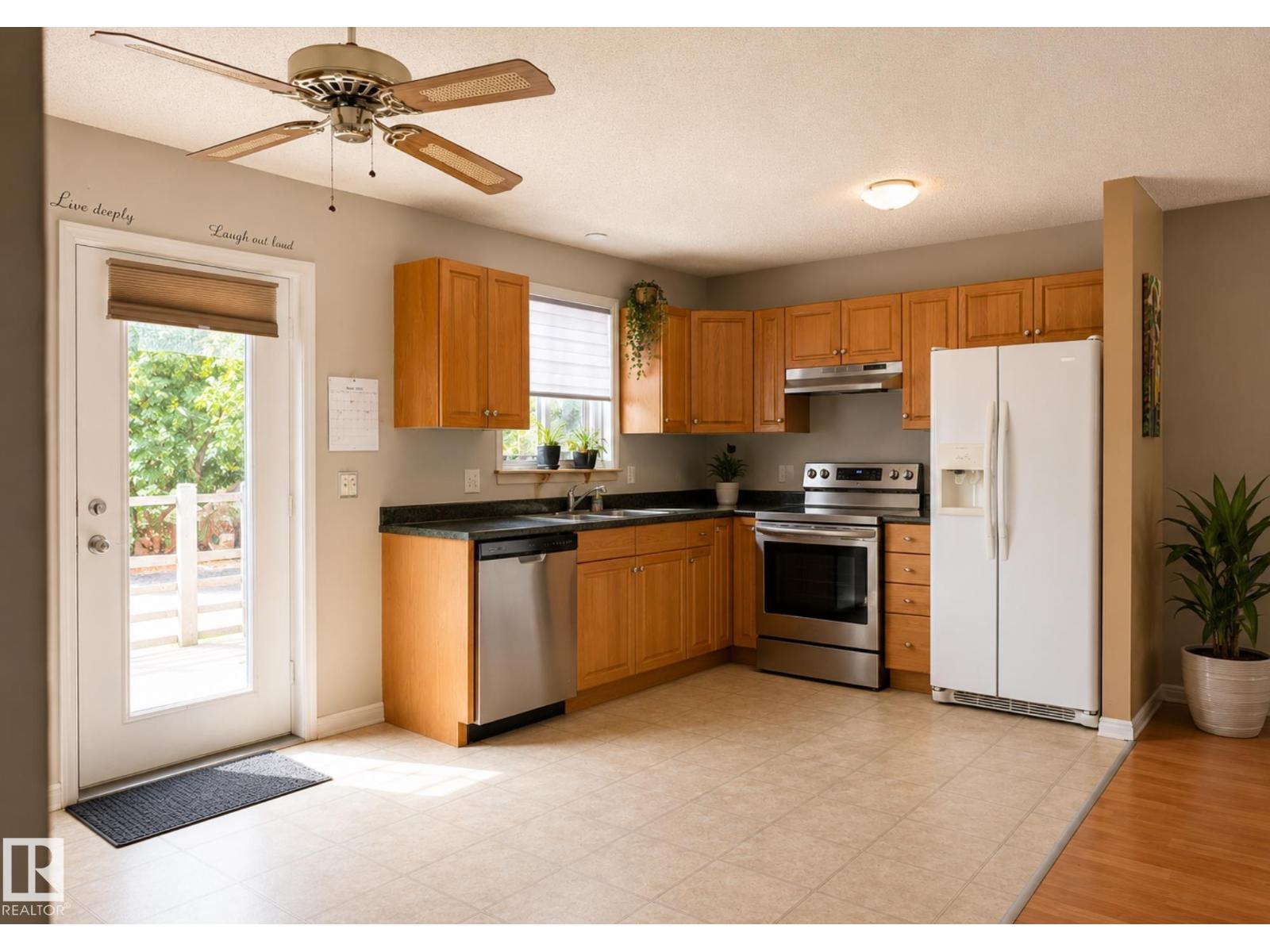 4 SPRUCE MEADOW LN - 4
