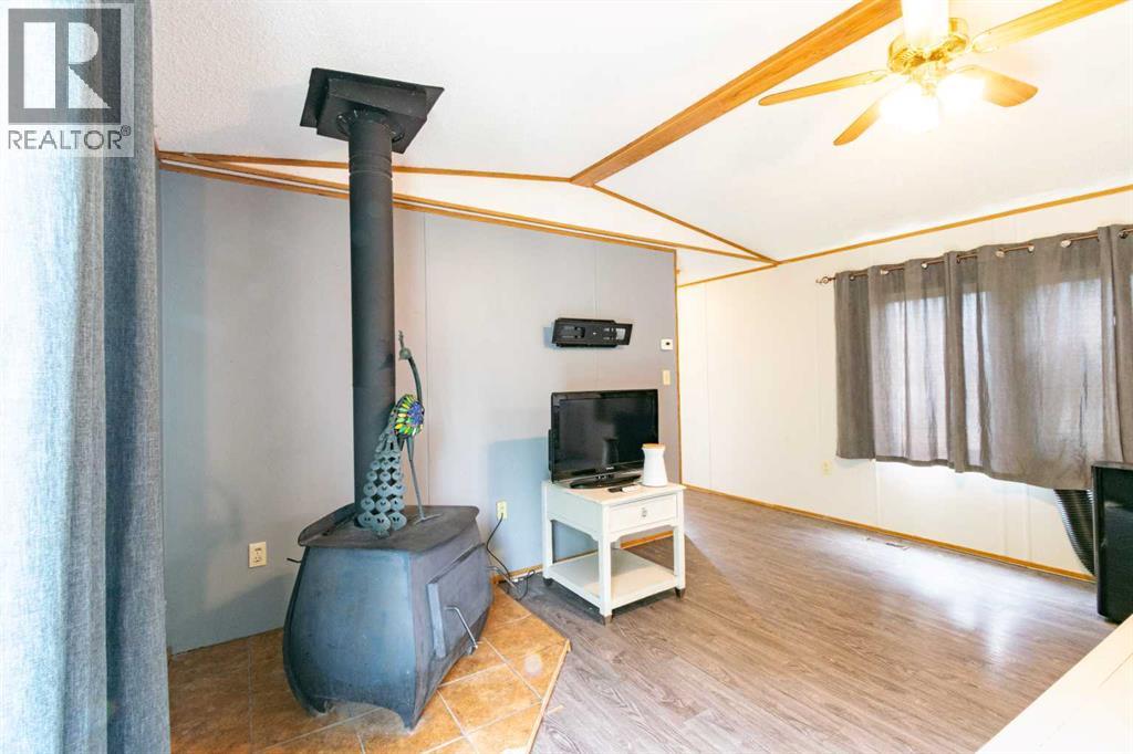 2 Elm Close - Photo 13