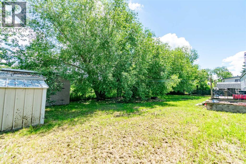 2 Elm Close - Photo 41