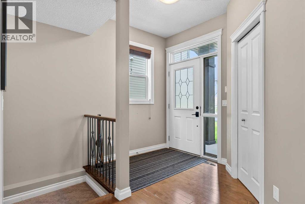 159 Sherwood Crescent Northwest - Photo 5