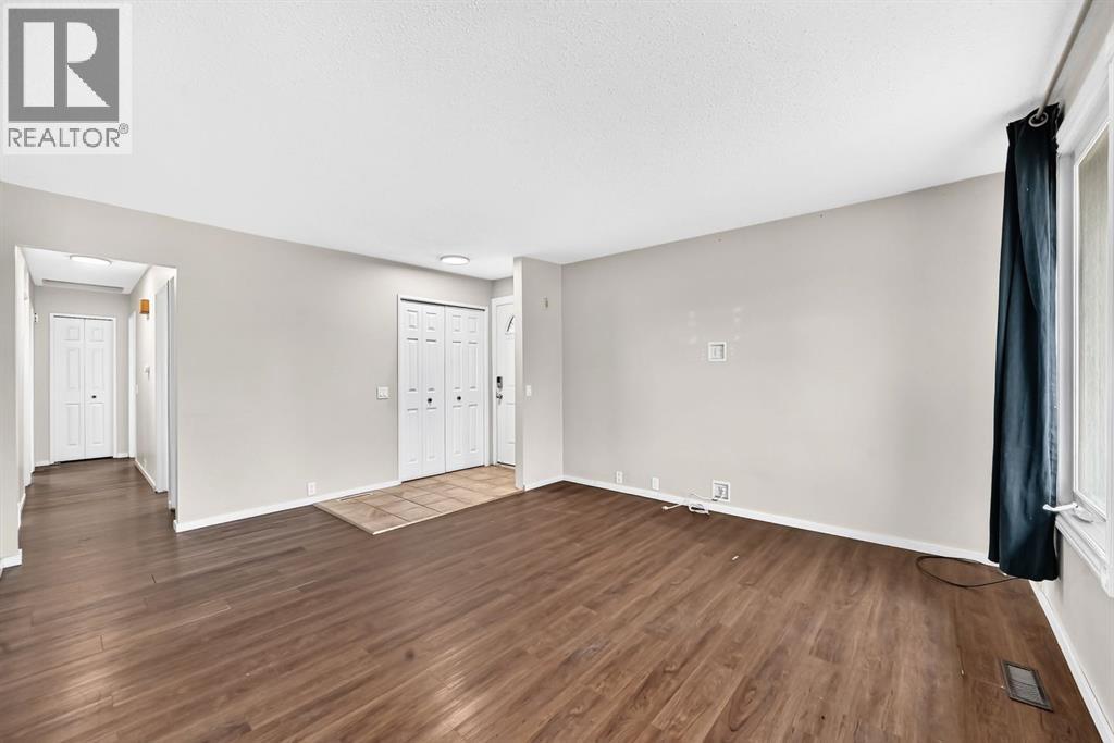 7964 Huntington Road NE - 11