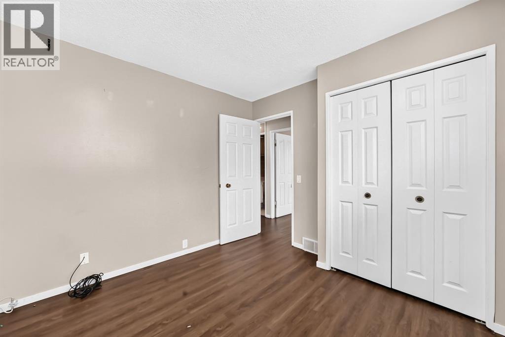 7964 Huntington Road NE - Image 19