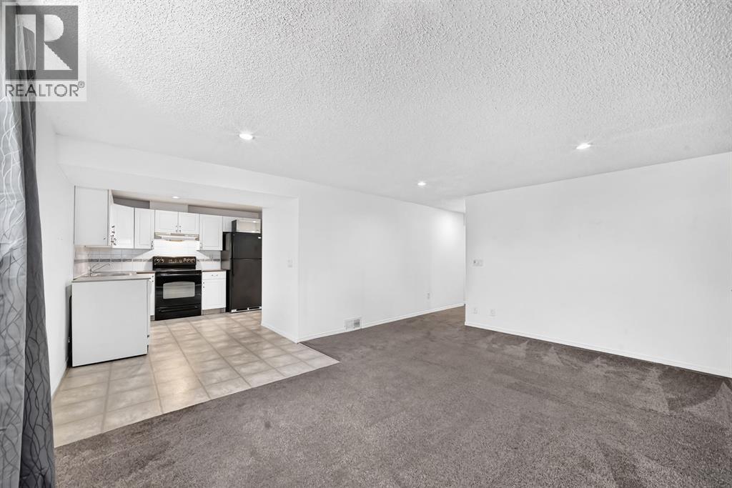 7964 Huntington Road NE - Image 25