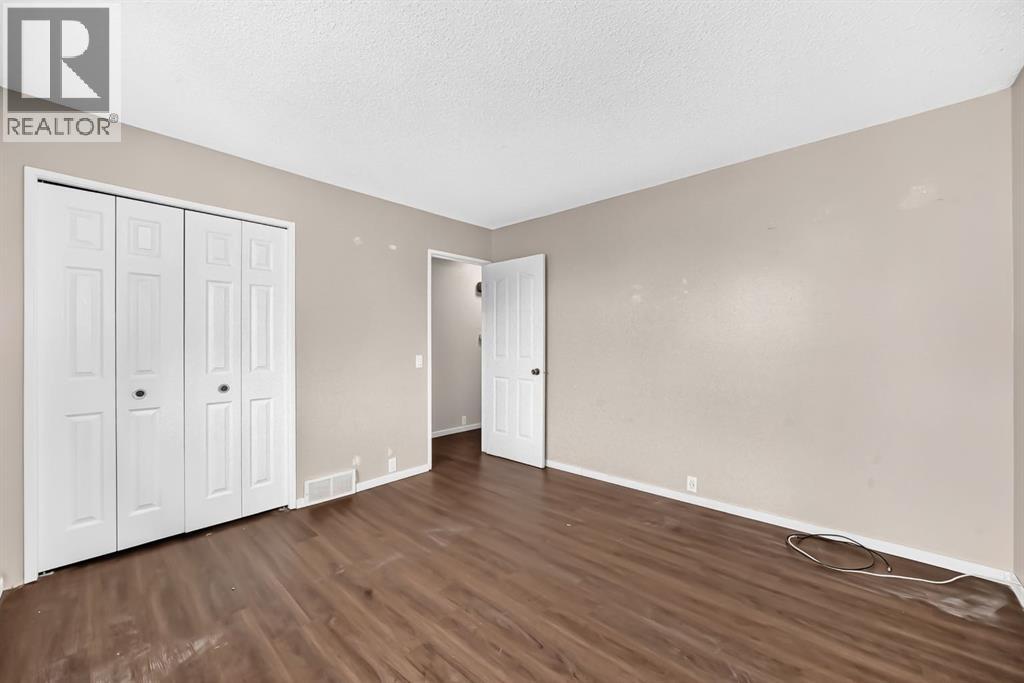 7964 Huntington Road NE - Image 14