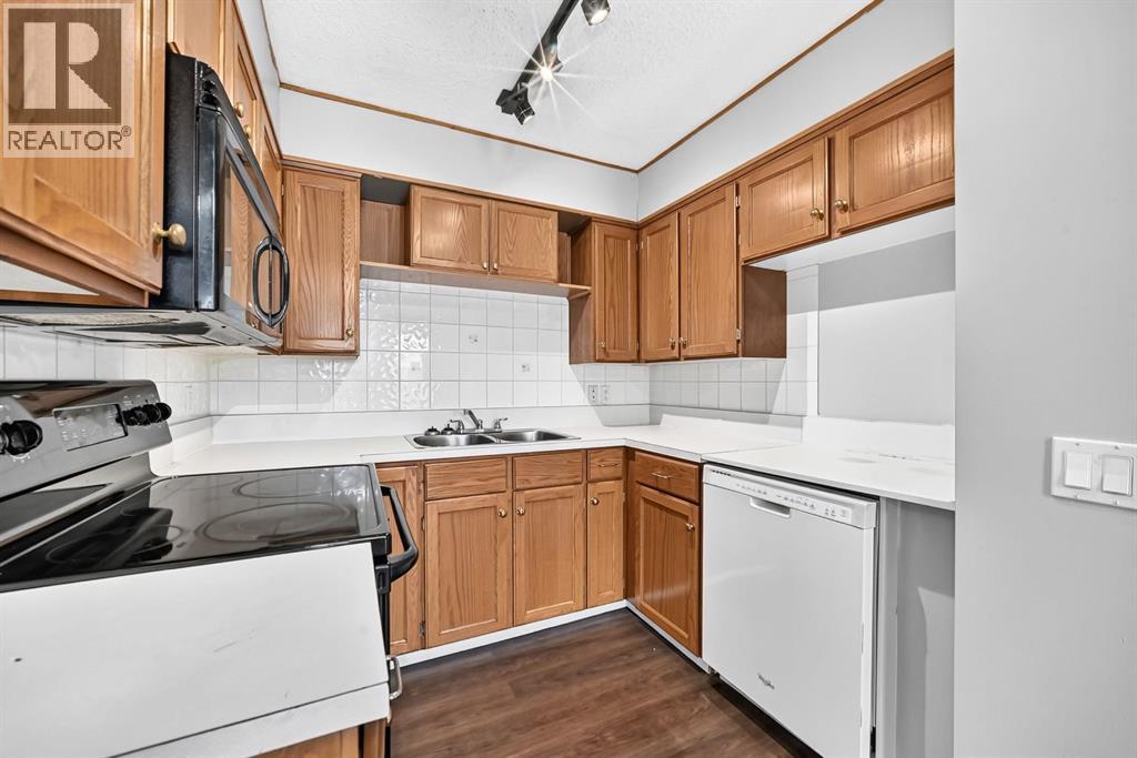 7964 Huntington Road NE - 4