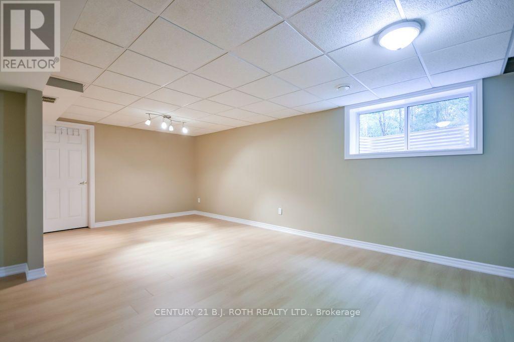 #27 318 LITTLE AVENUE - 34