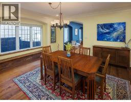 2018 Romney Rd, Victoria, BC V8S4J7 Photo 18