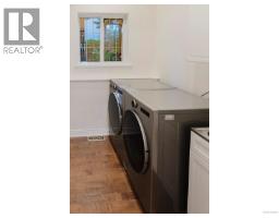2018 Romney Rd, Victoria, BC V8S4J7 Photo 20