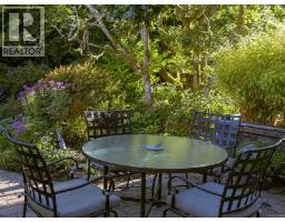 2018 Romney Rd, Victoria, BC V8S4J7 Photo 34