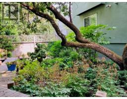 2018 Romney Rd, Victoria, BC V8S4J7 Photo 42