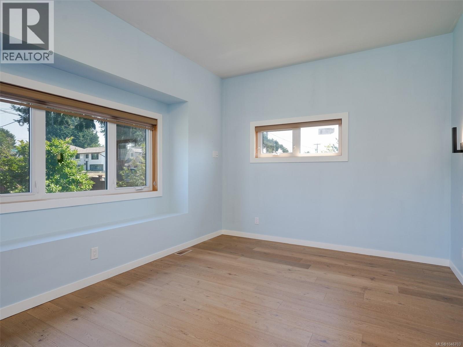 4160 Tyndall Ave - 11