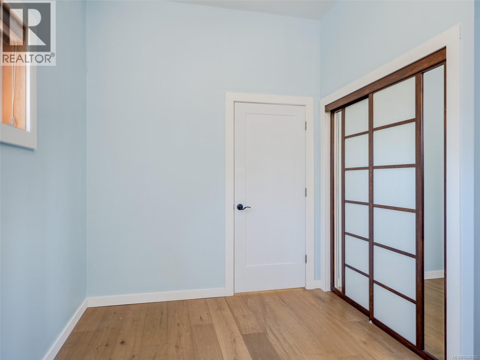 4160 Tyndall Ave - 13