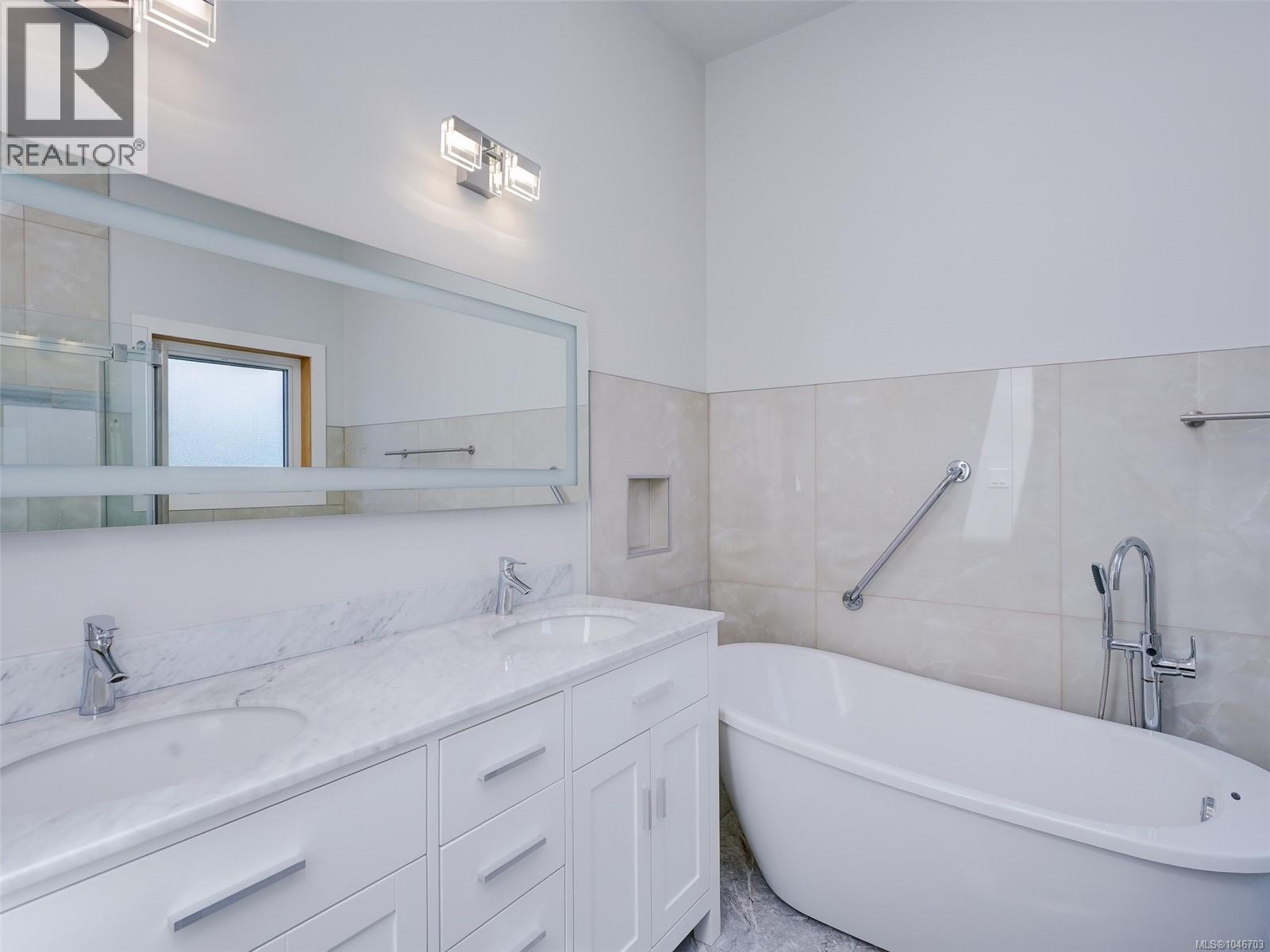 4160 Tyndall Ave - 17