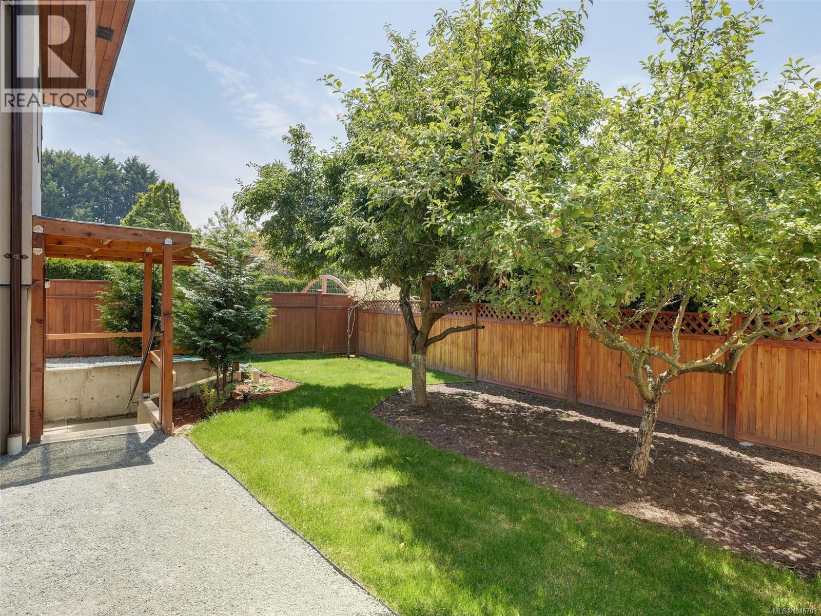 4160 Tyndall Ave - 25