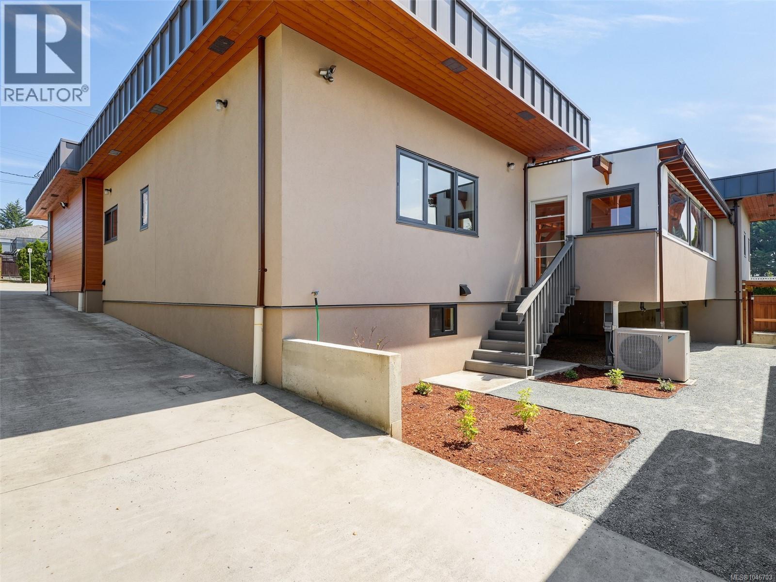 4160 Tyndall Ave - 38