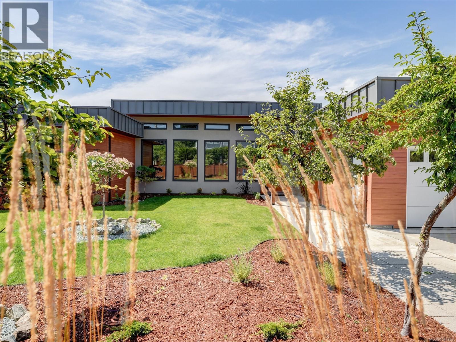 4160 Tyndall Ave - 39