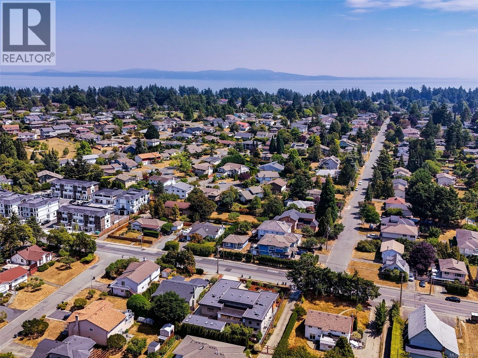  4160 Tyndall Avenue, Saanich