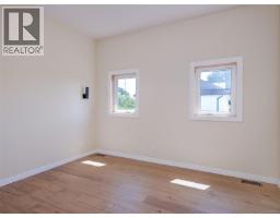 Bedroom - 4160 Tyndall Ave, Saanich, BC V8N3R8 Photo 15