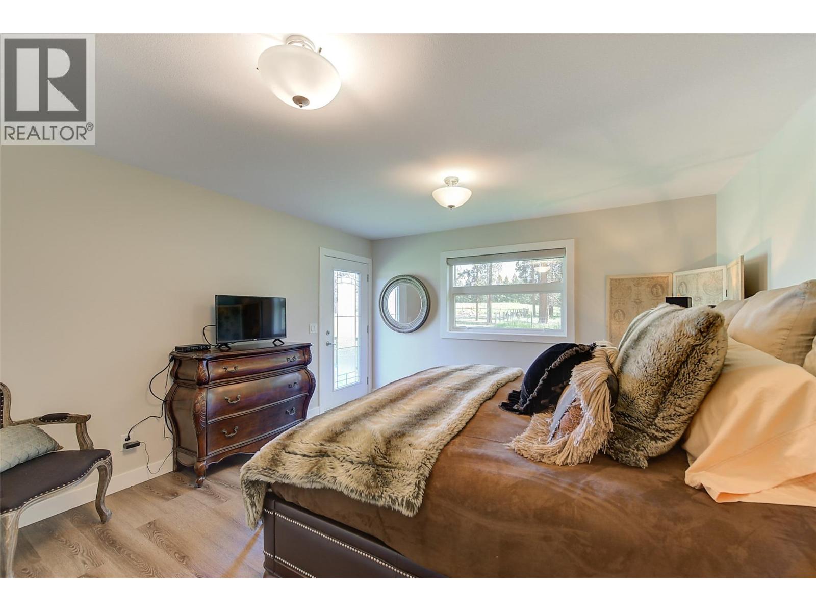 4510-4520 Stewart Road E, Kelowna