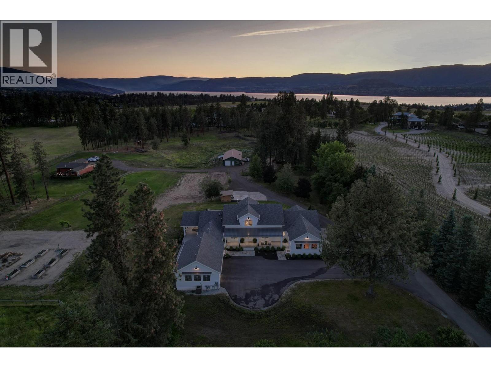 4510-4520 Stewart Road E, Kelowna