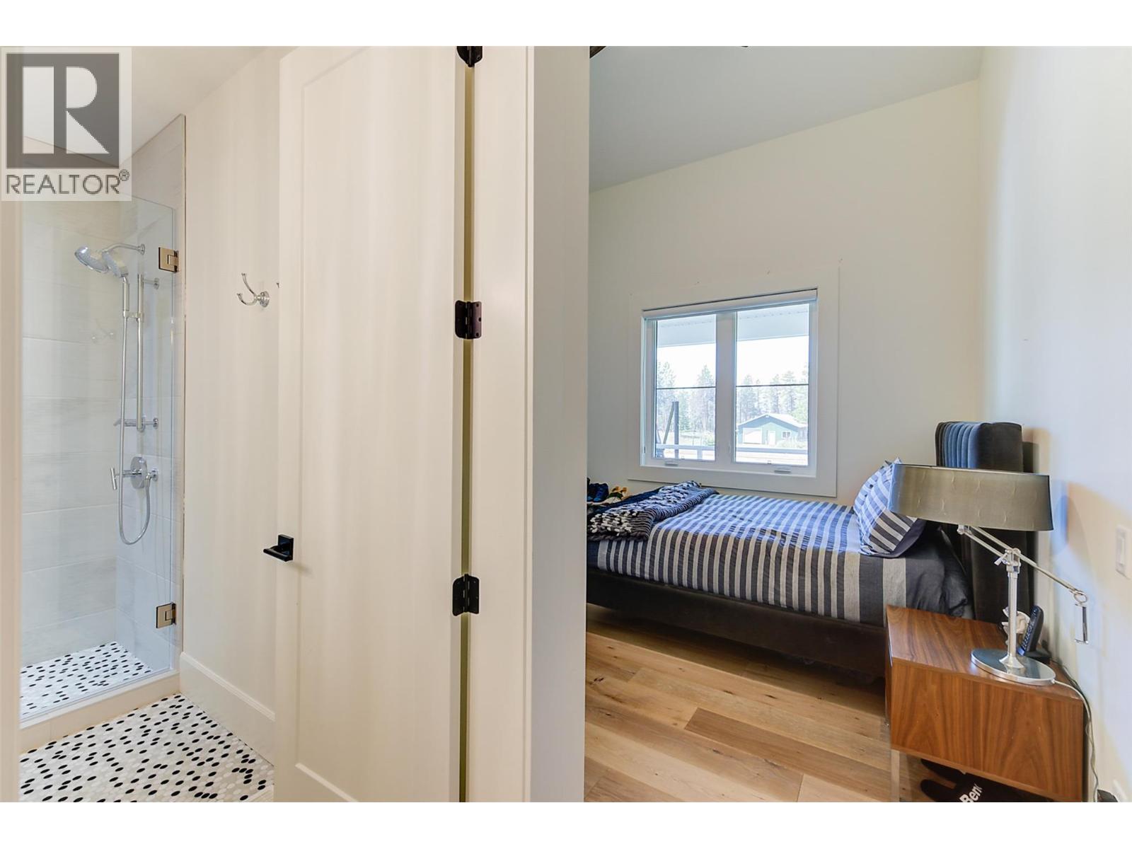 4510-4520 Stewart Road E, Kelowna