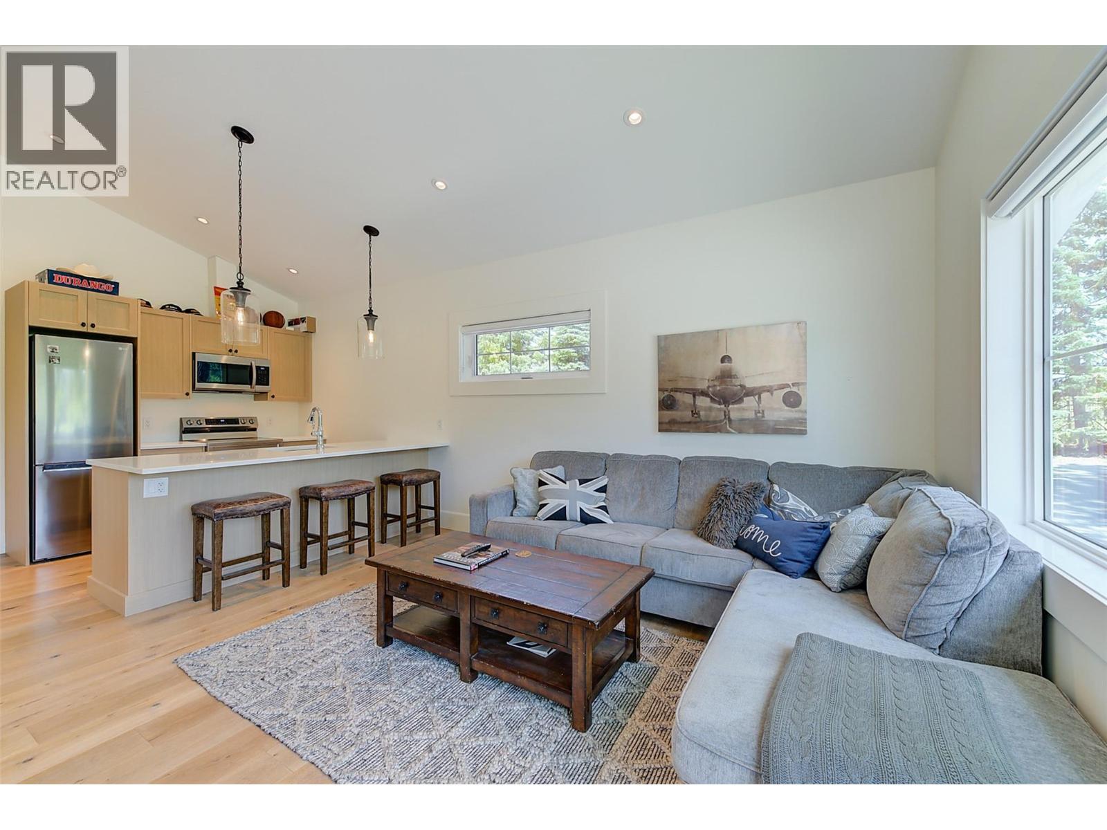 4510-4520 Stewart Road E, Kelowna