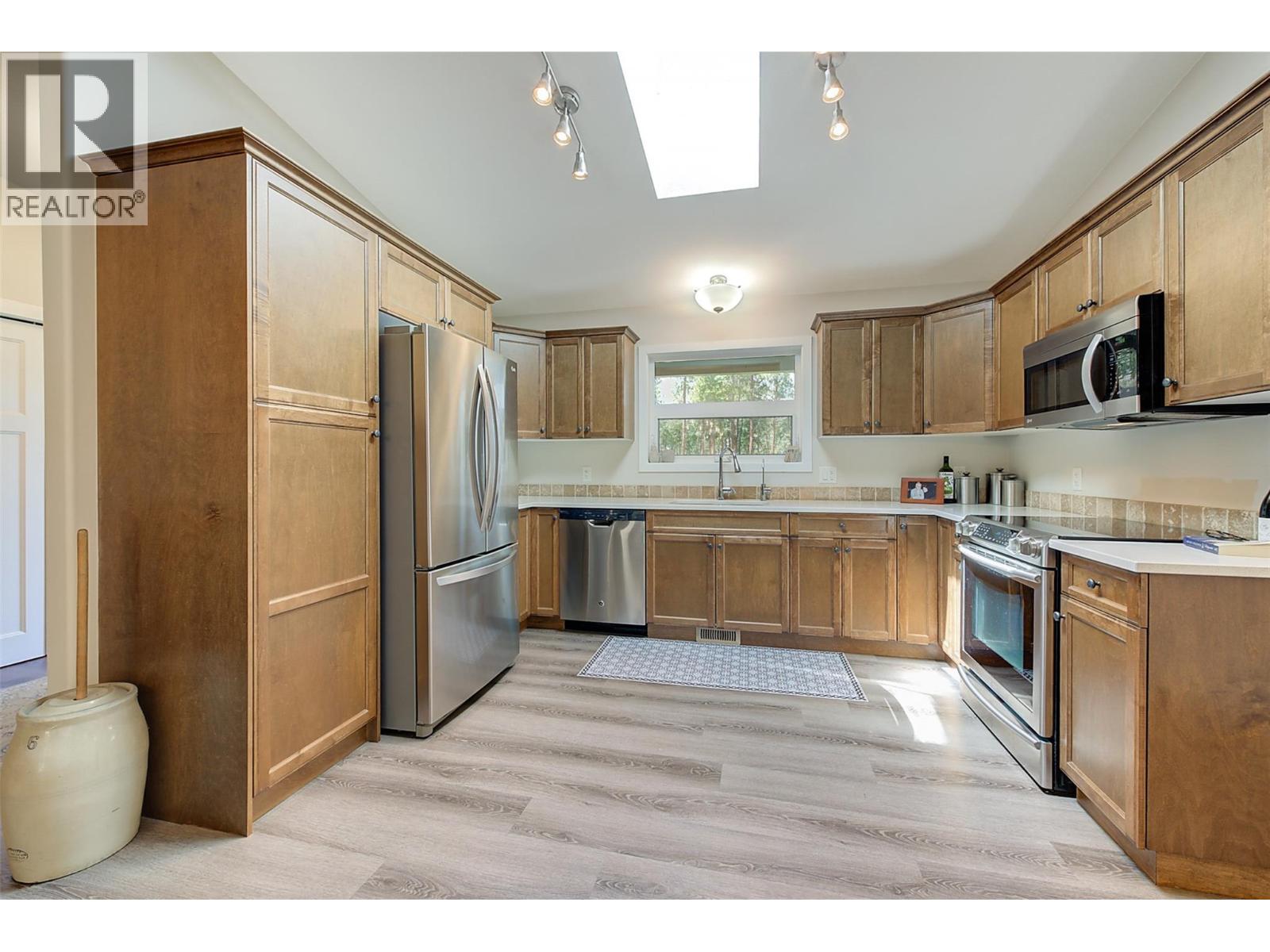 4510-4520 Stewart Road E, Kelowna