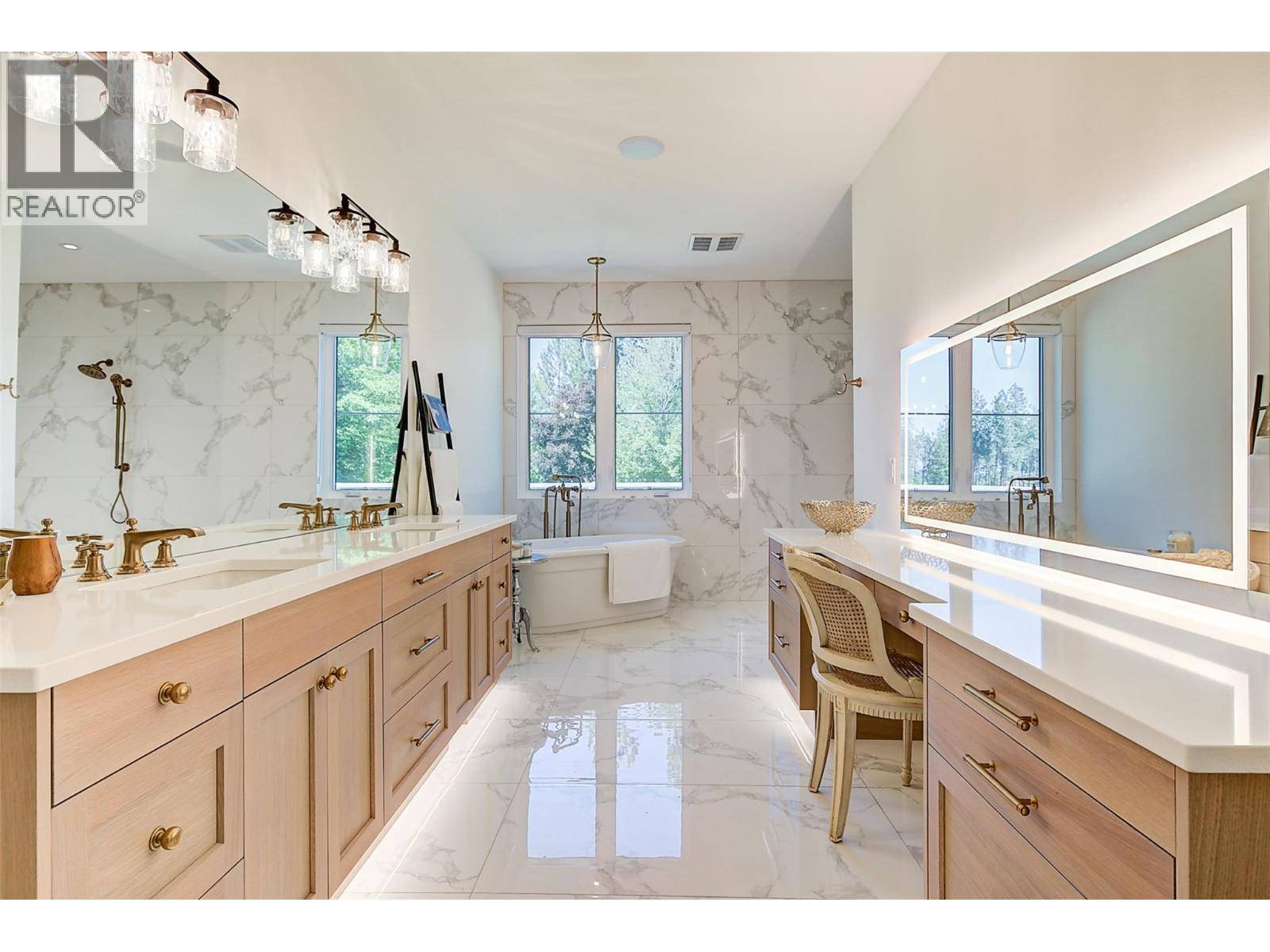 4510-4520 Stewart Road E, Kelowna