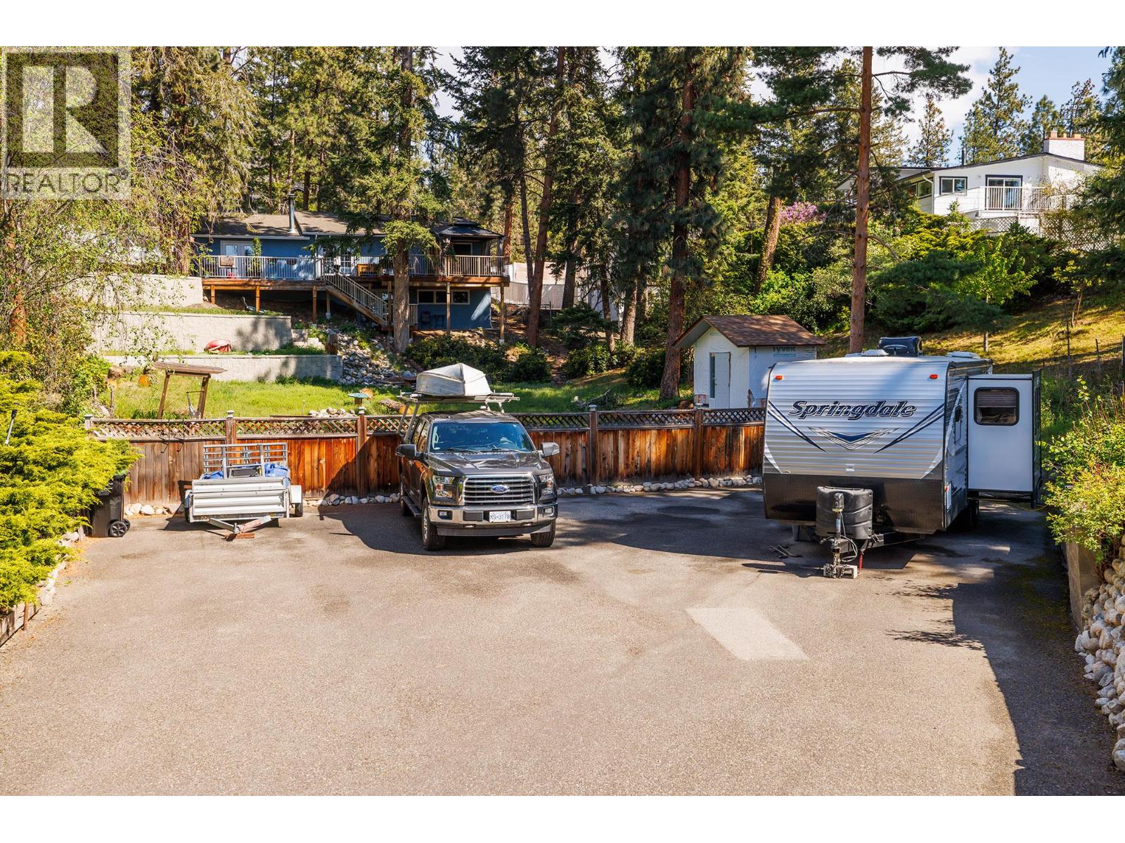 5687 Somerset Avenue, Peachland