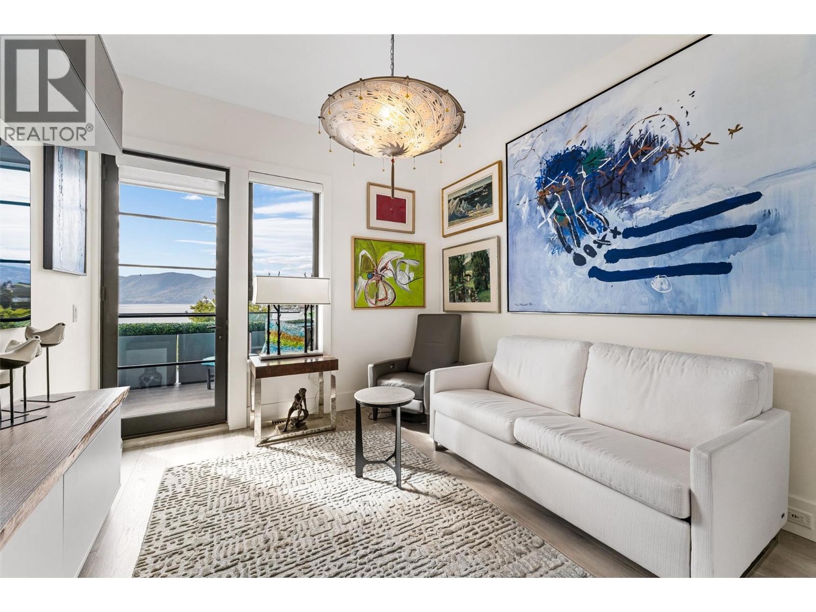 4364 Beach Avenue Unit# 1, Peachland