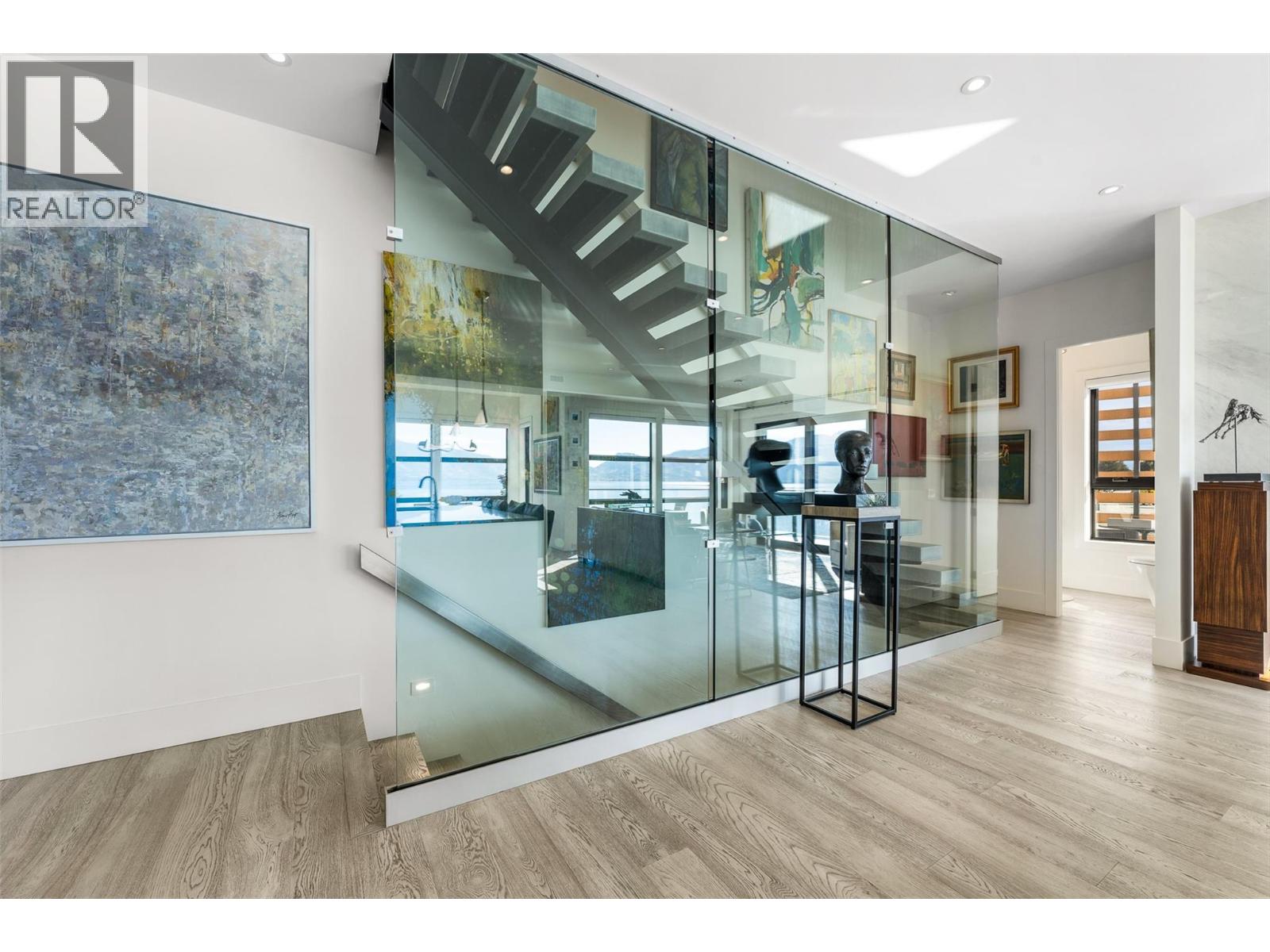 4364 Beach Avenue Unit# 1, Peachland