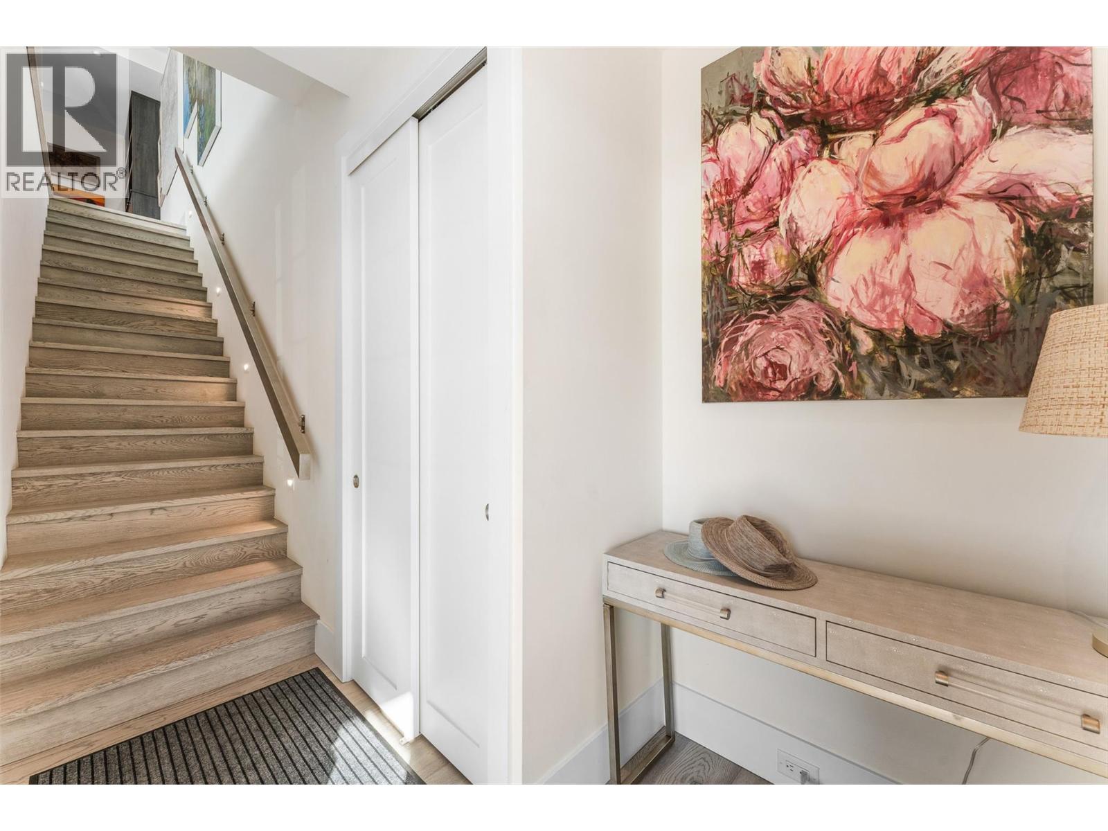 4364 Beach Avenue Unit# 1, Peachland