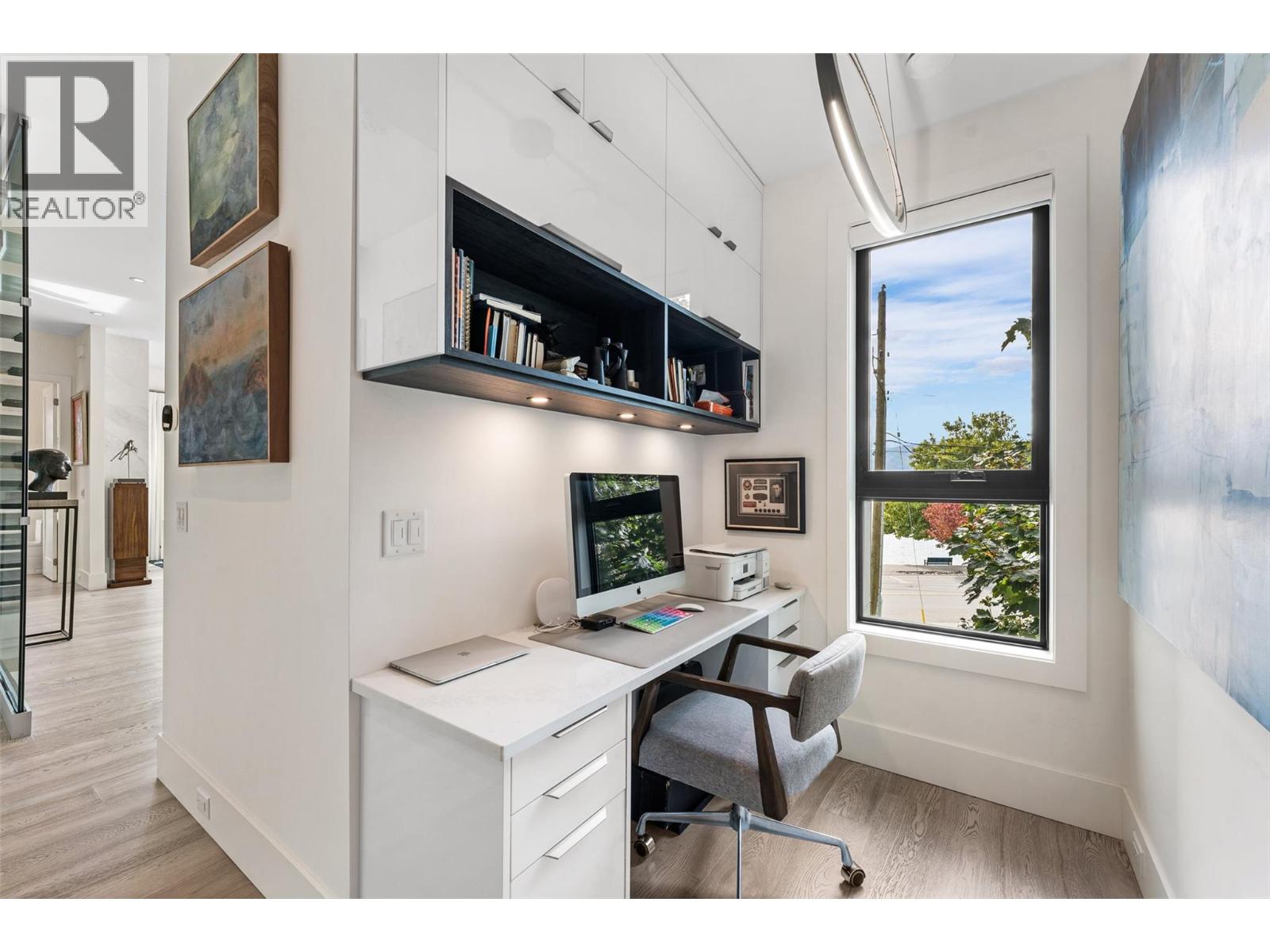 4364 Beach Avenue Unit# 1, Peachland