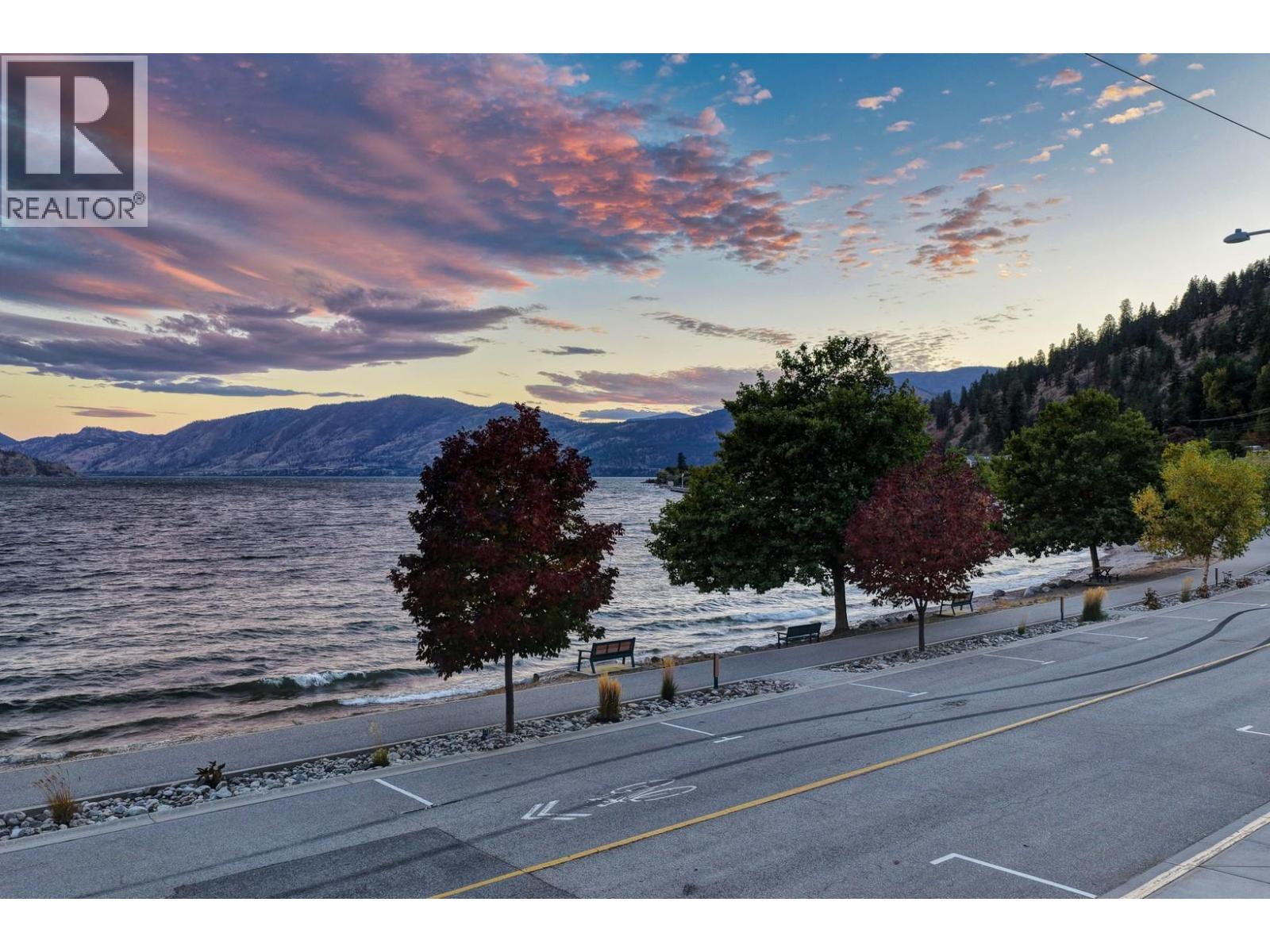 4364 Beach Avenue Unit# 1, Peachland
