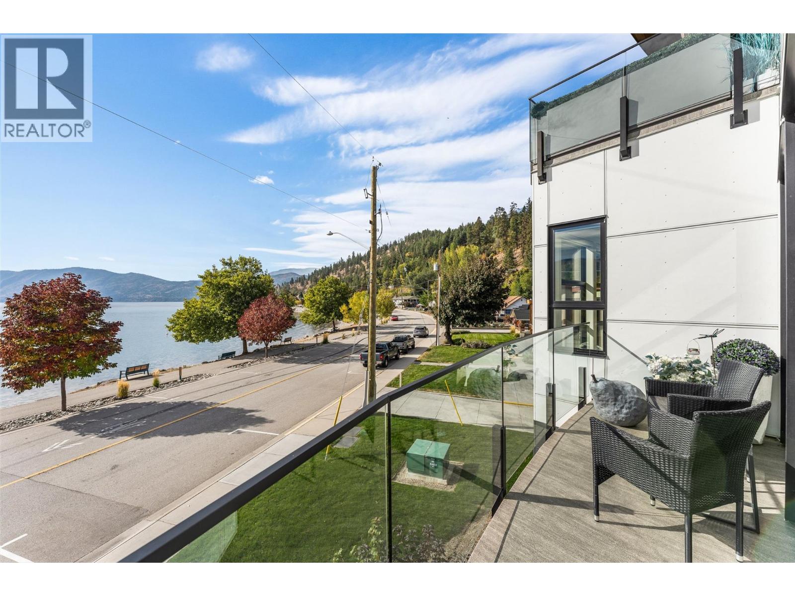 4364 Beach Avenue Unit# 1, Peachland