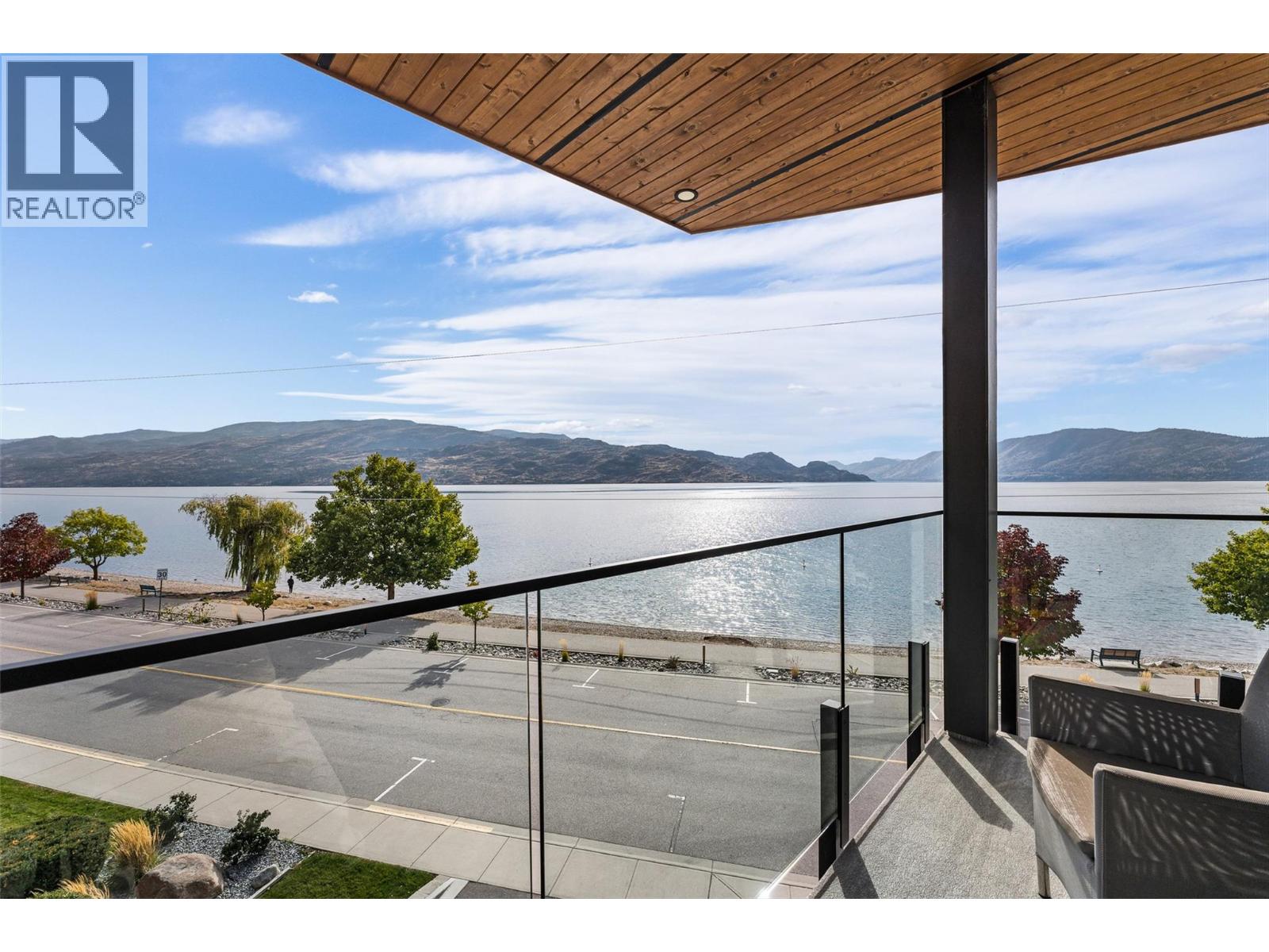 4364 Beach Avenue Unit# 1, Peachland