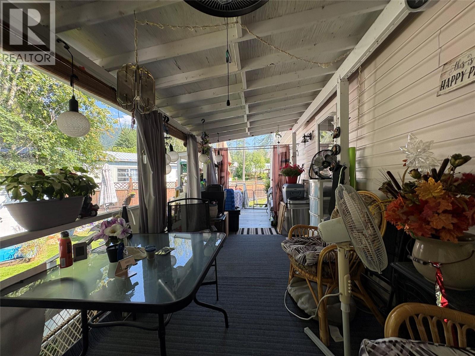 #25 900 Gore Street - 18