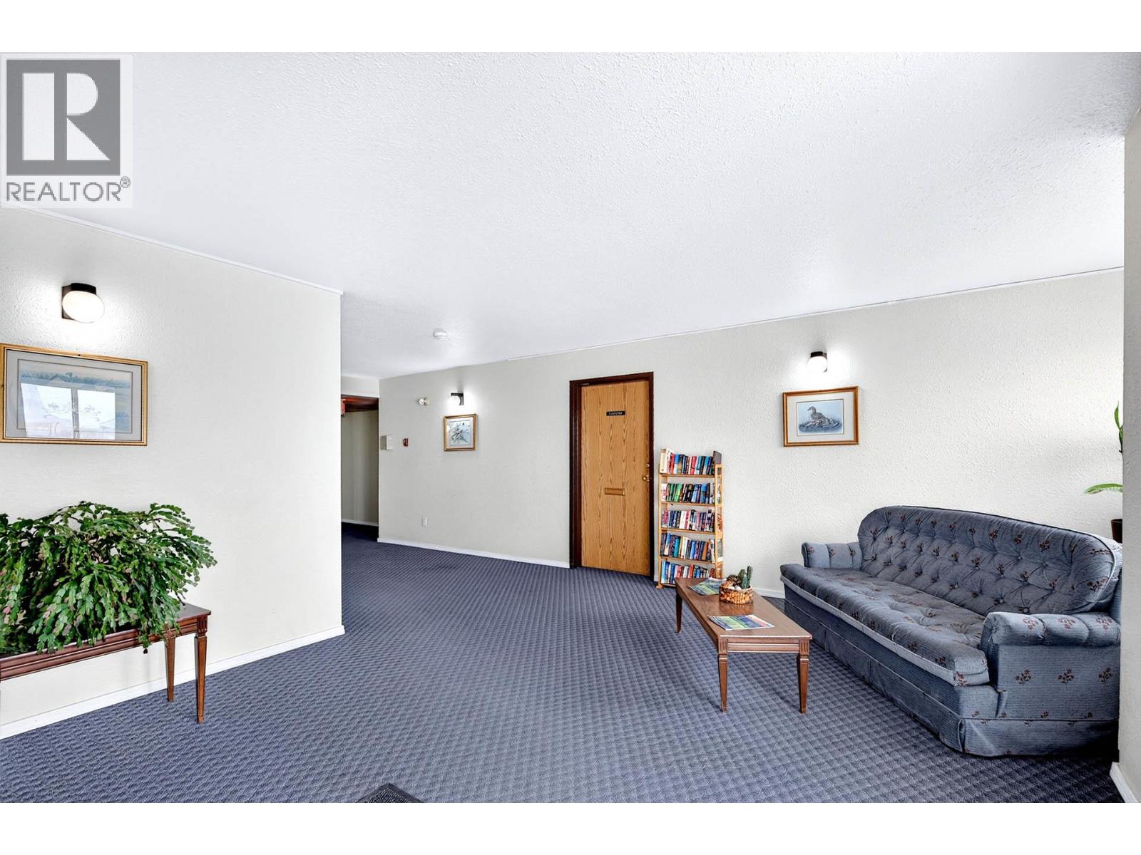 #202 279 ALDER Drive - Image 5