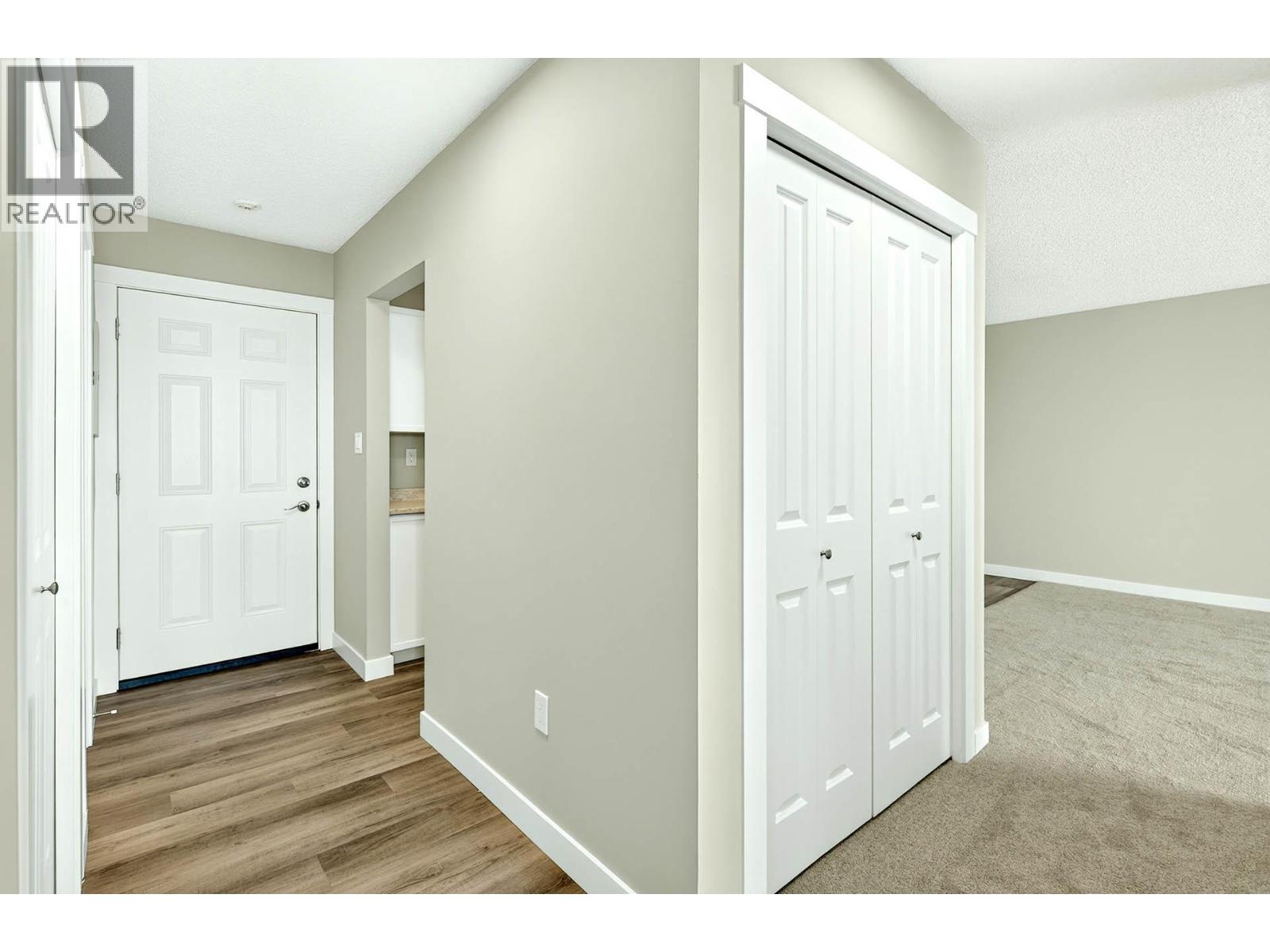 #202 279 ALDER Drive - Image 6