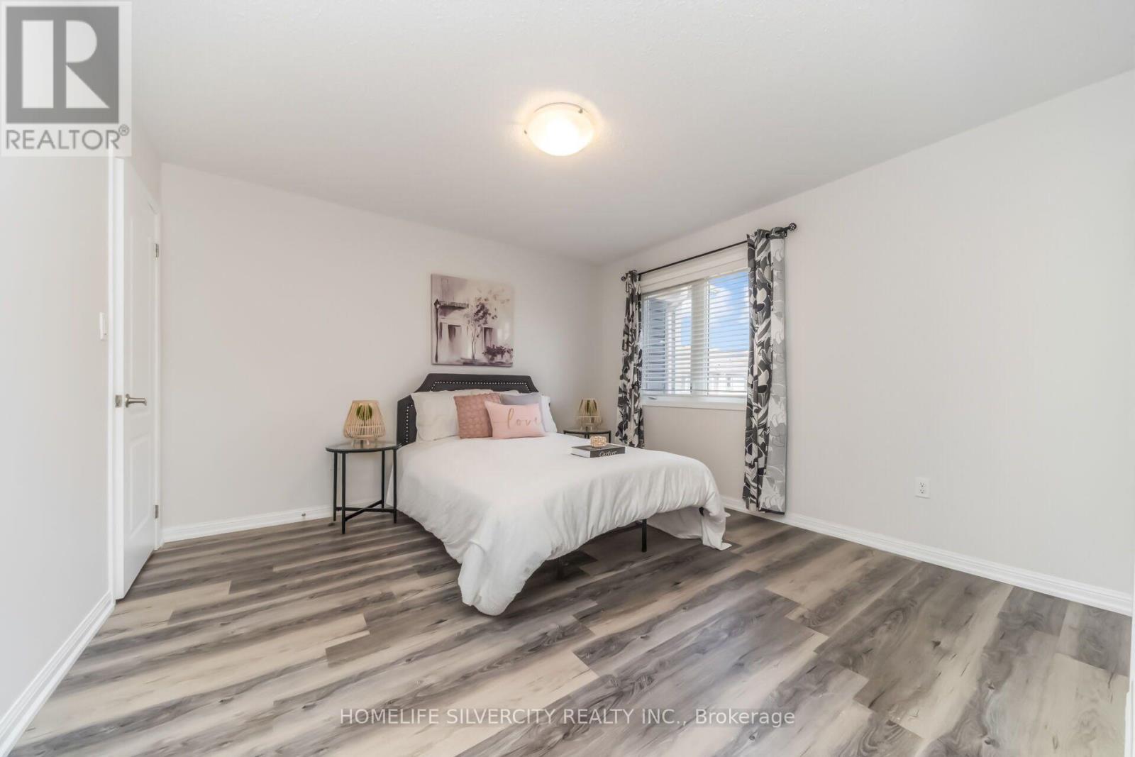 31 BETTERTON CRESCENT - 31