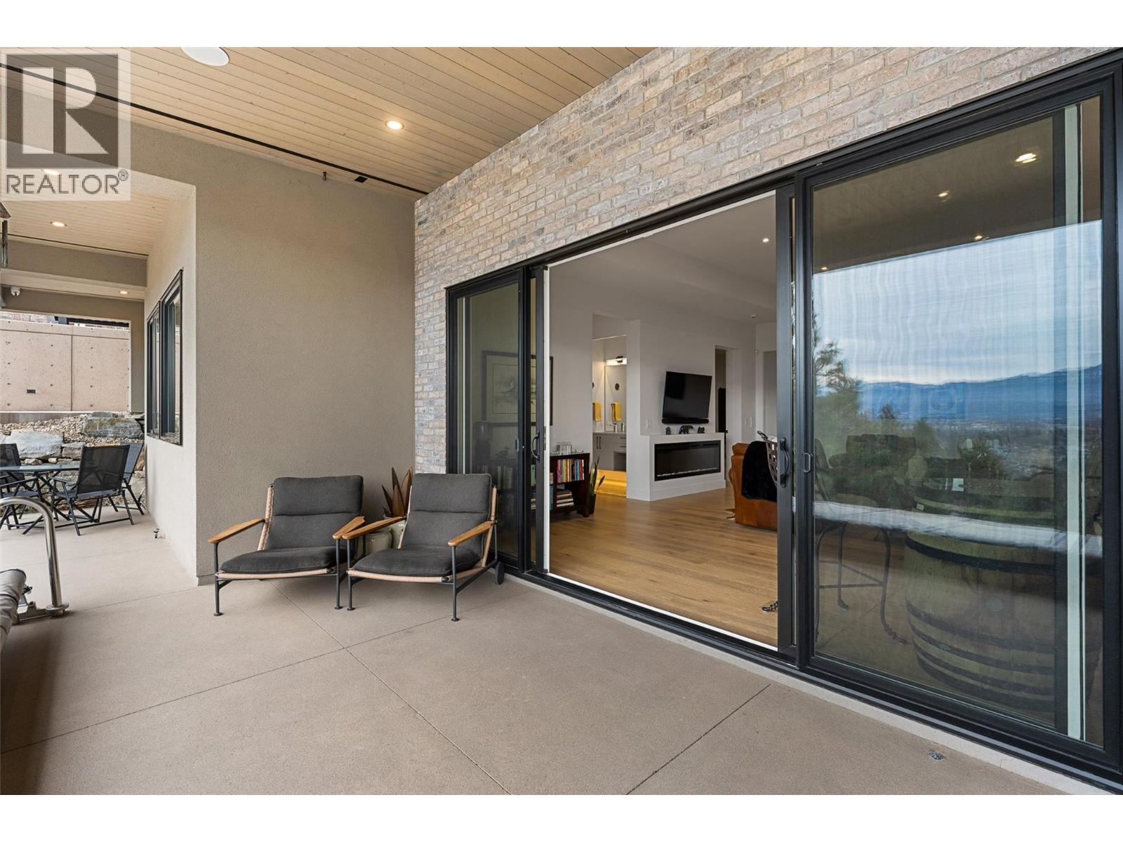 861 Boynton Place, Kelowna