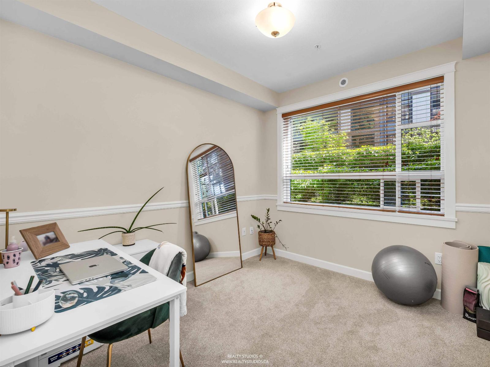 109 14588 MCDOUGALL DRIVE, White Rock